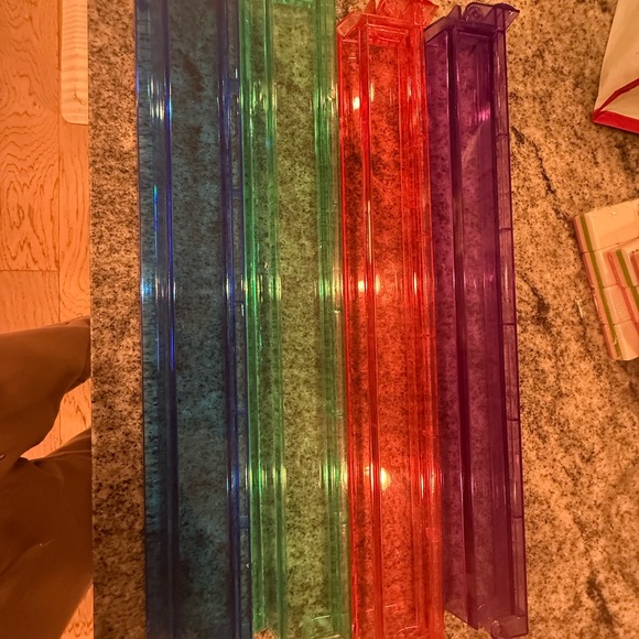 Pink Mahjong Set with Multi-Colored Racks 🀄️ - Picture 7 of 7